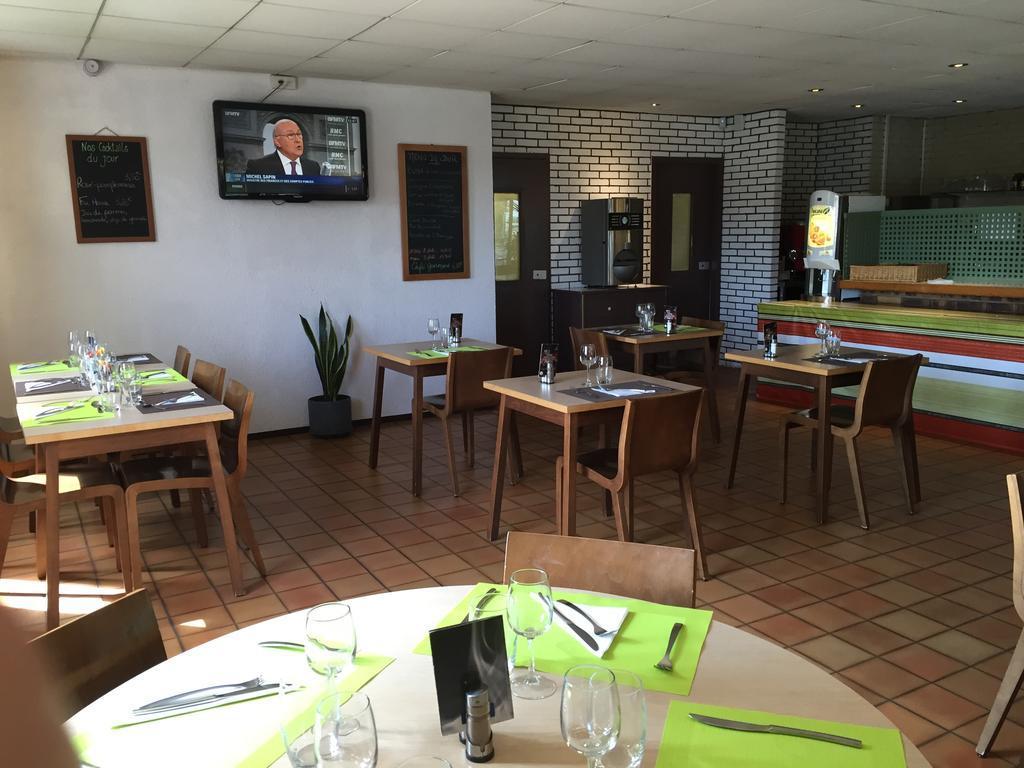 Kyriad Geneve St-Genis-Pouilly Saint-Genis-Pouilly Exterior foto
