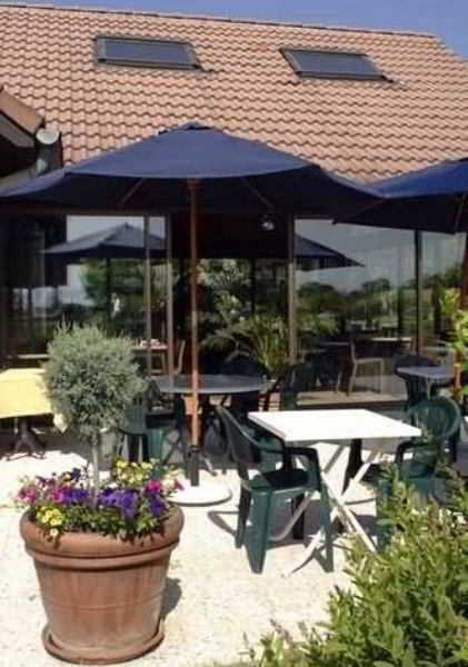 Kyriad Geneve St-Genis-Pouilly Saint-Genis-Pouilly Restaurante foto