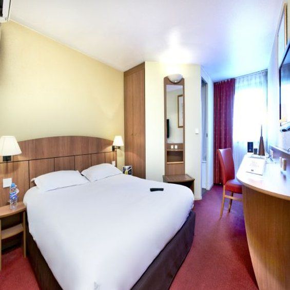 Kyriad Geneve St-Genis-Pouilly Saint-Genis-Pouilly Exterior foto
